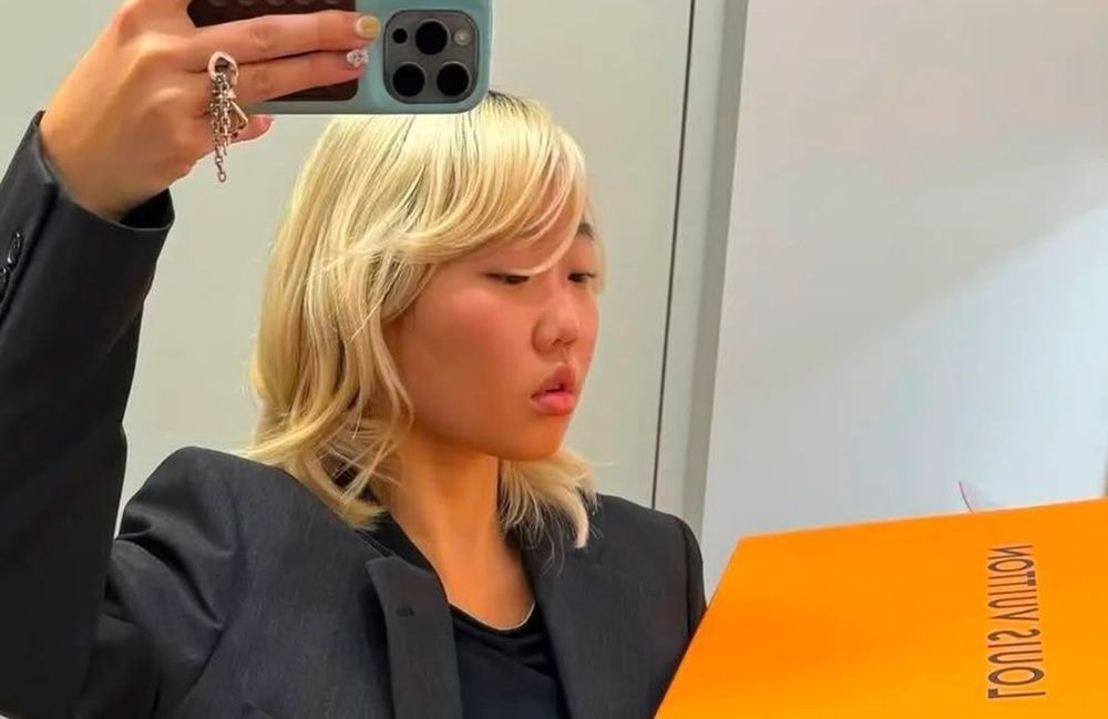 Showrooms, backstage, Fashion Week… et soudain, les stagiaires mode sont devenues les nouvelles stars des réseaux