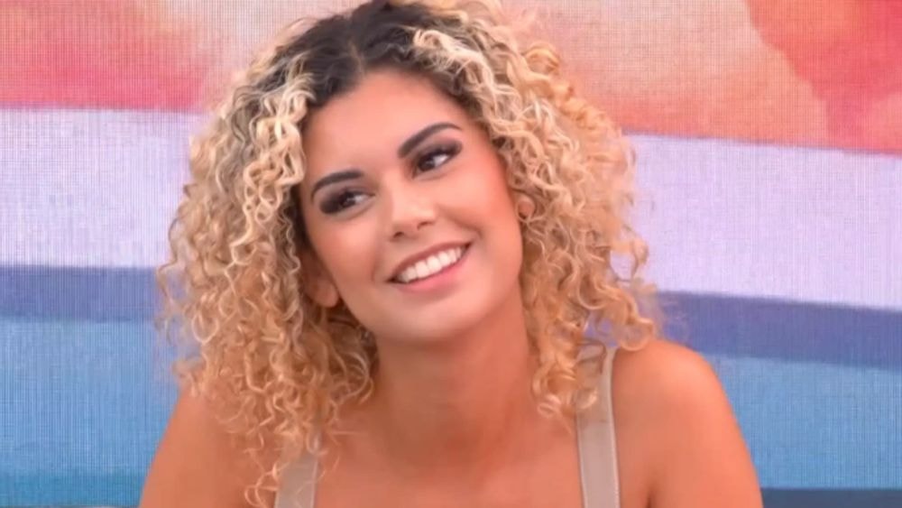 Chloé (Secret Story 2024) : elle dit ce qu'elle pense que Romy et Mayer et se fait terminer par les internautes !