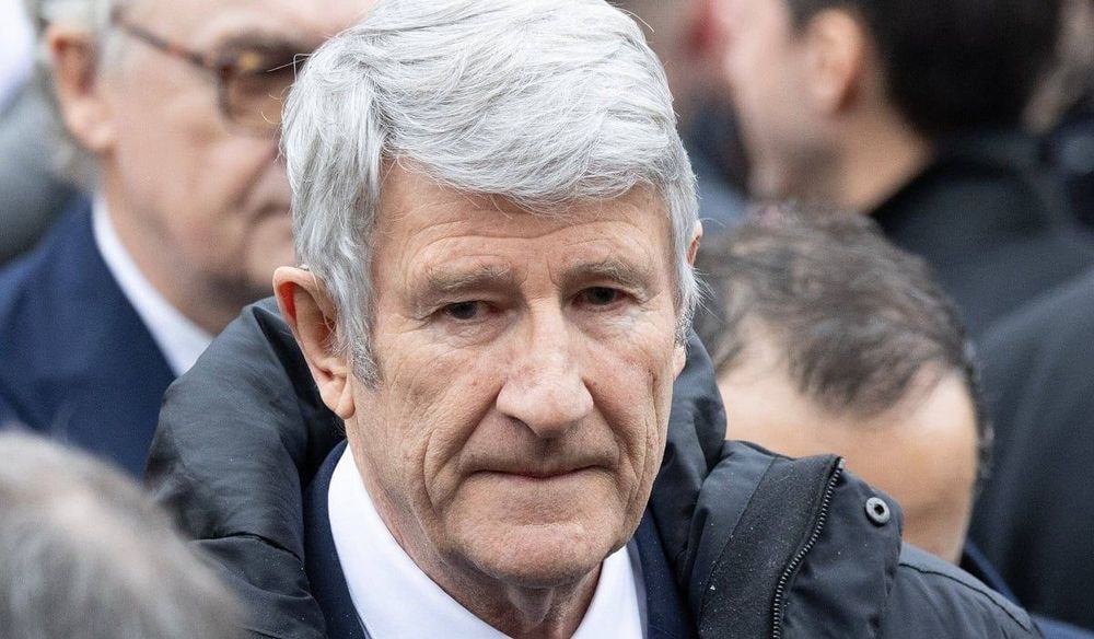 "Il faut la dissolution tout de suite" : Philippe de Villiers met la pression sur Emmanuel Macron