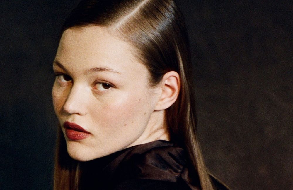 Comment faire tenir son rouge à lèvres plus longtemps ? Les secrets d'une make-up artist