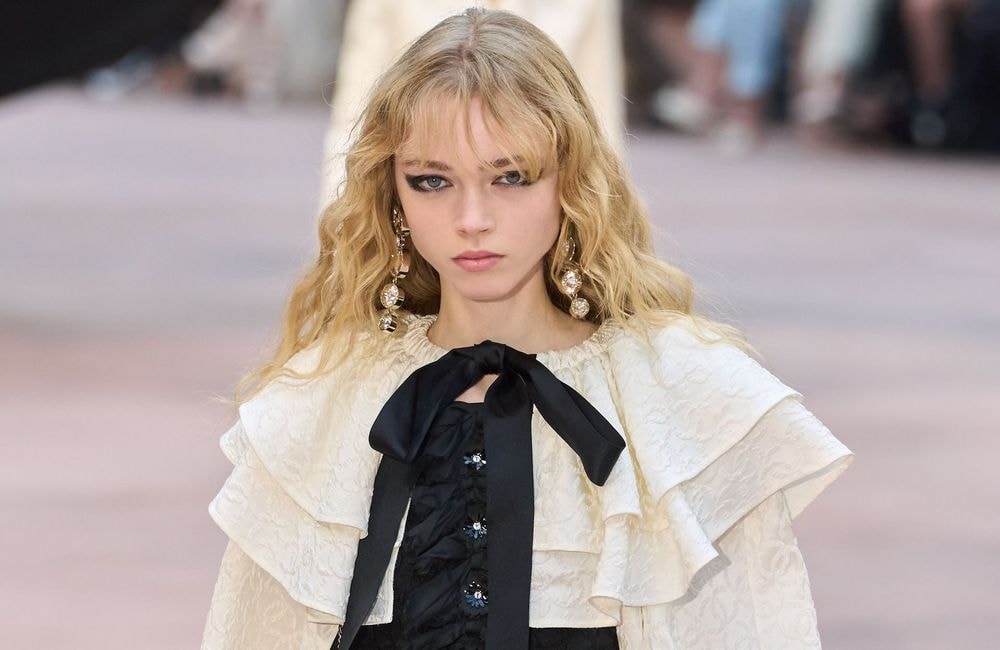 Cet automne, le style shakespearien est la tendance la plus romantique de la saison