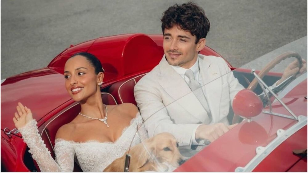 "J’ai complètement perdu mes mots" : L’adorable anecdote de Charles Leclerc sur sa demande en mariage
