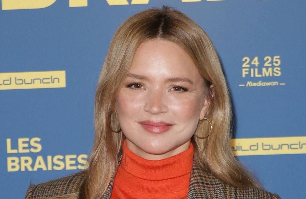 Virginie Efira change de couleur de cheveux et confirme la coloration tendance de l’automne
