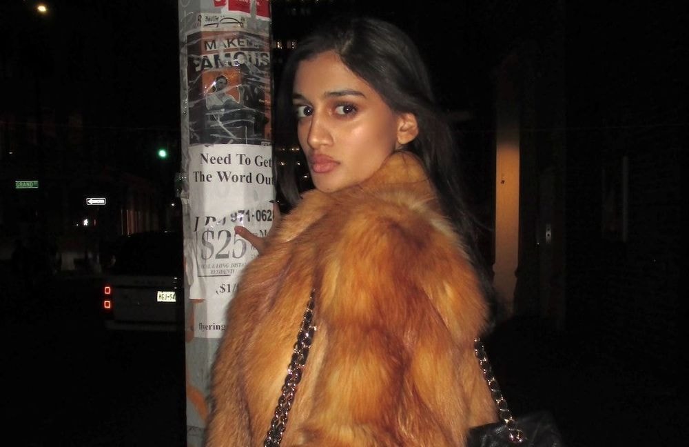 Qui est Ella Devi, cette stagiaire mode de 18 ans qui irrite l’Amérique de Trump ?