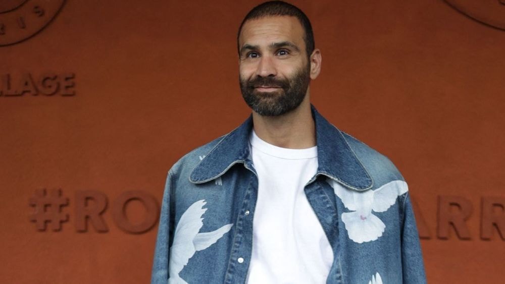 Le chanteur Ycare se confie sur sa relation avec sa femme : “Ce n’est pas un amour passionnel”