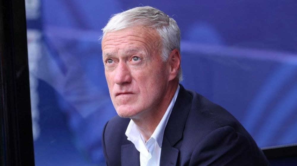 Belle-fille de Didier Deschamps, Mathilde pose en bikini rose "aussi sexy qu'une tenue de soirée"