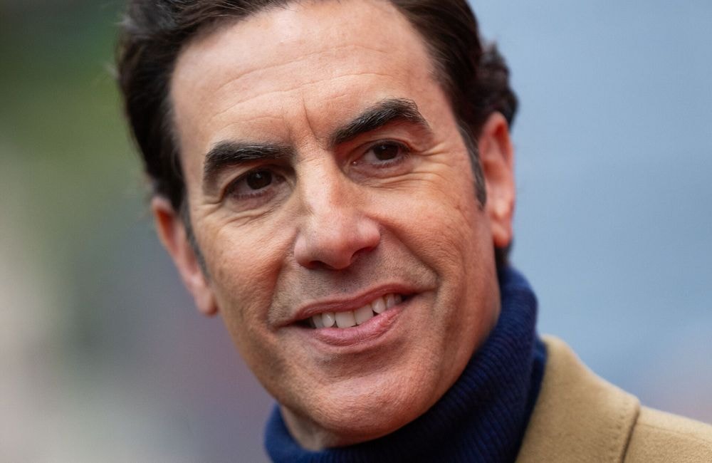 Musculation, régime et Ozempic : à 53 ans, Sacha Baron Cohen apparait métamorphosé