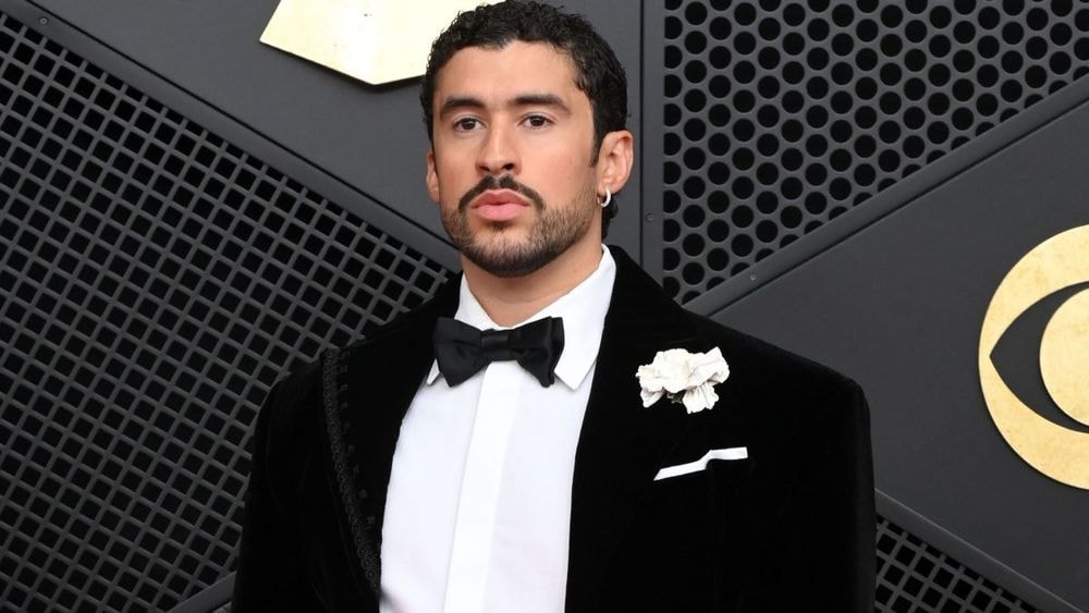 Bad Bunny et Ester Expósito : "ce mec chaud bouillant", une photo nue du chanteur ressurgit après leur rapprochement à Madrid