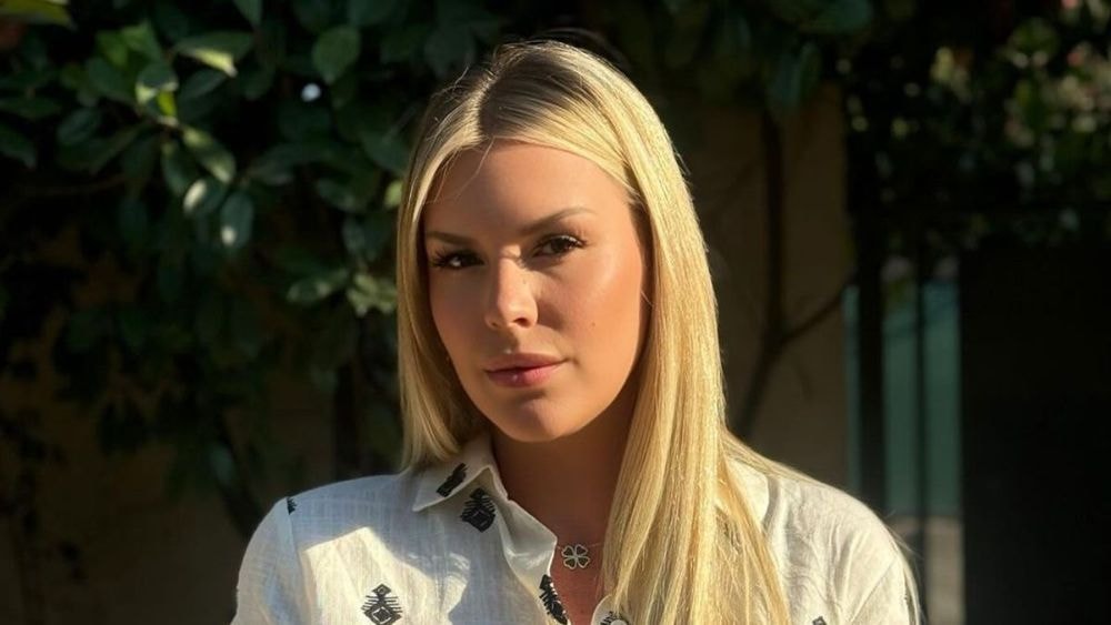 Amélie Neten : un an après le décès de sa maman, elle se confie, "J'ai enfin pu...