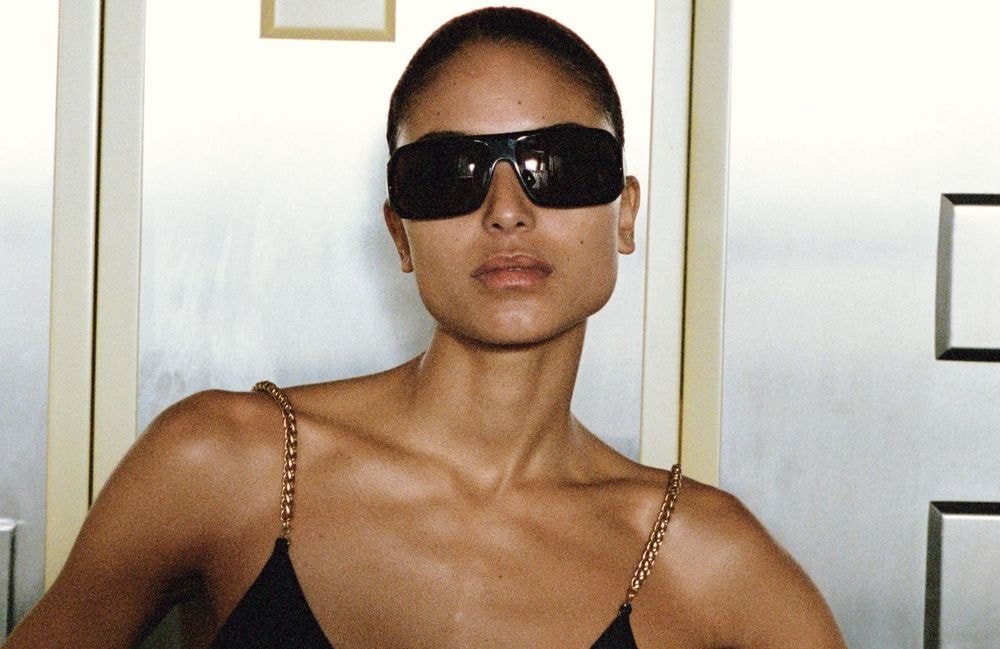 Le best of mode de la semaine : une slipdress pour faire face à la canicule, un maillot personnalisable pour l’été…