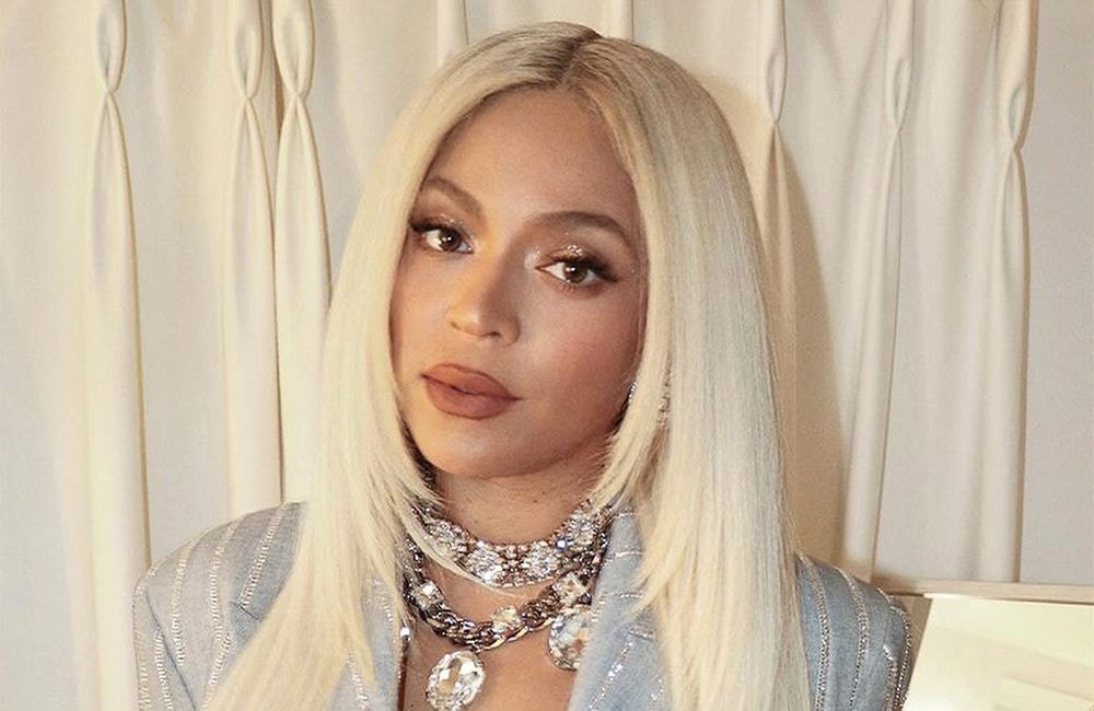 Adieu le blond, Beyoncé opte pour une transformation capillaire radicale
