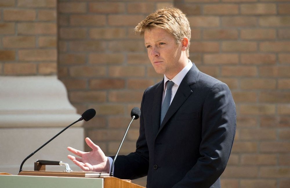 Qui est Hugh Grosvenor, le duc de Westminster et parrain du prince George ?