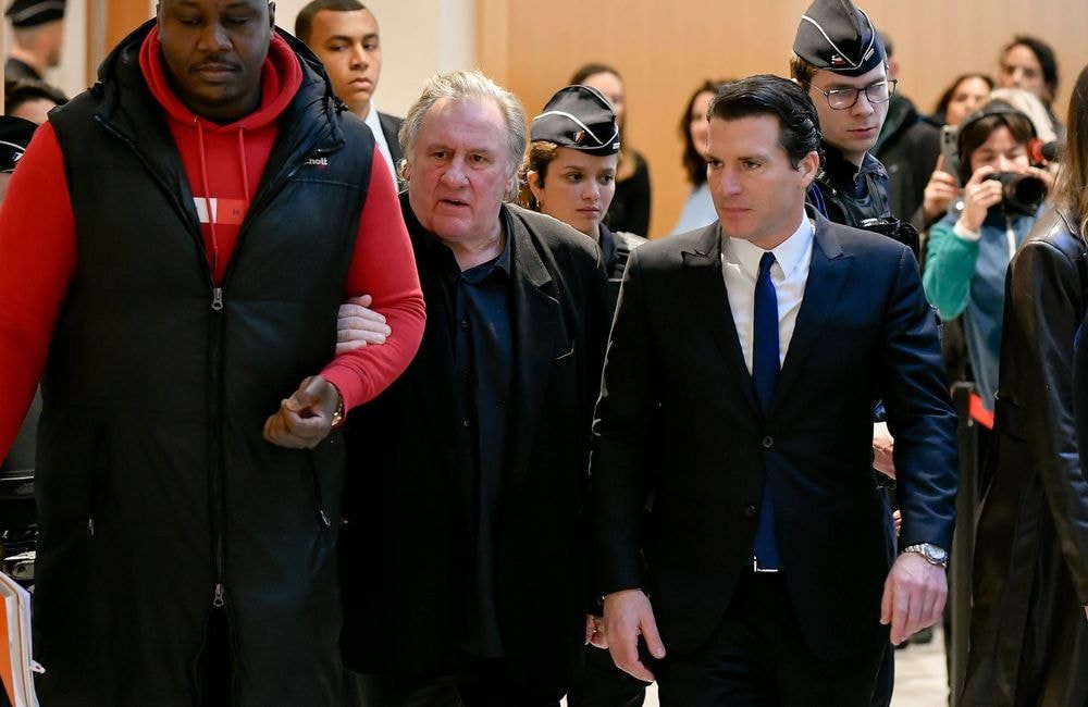 Affaire Gérard Depardieu : l’acteur se sépare de son avocat Jérémie Assous, visé par une enquête déontologique