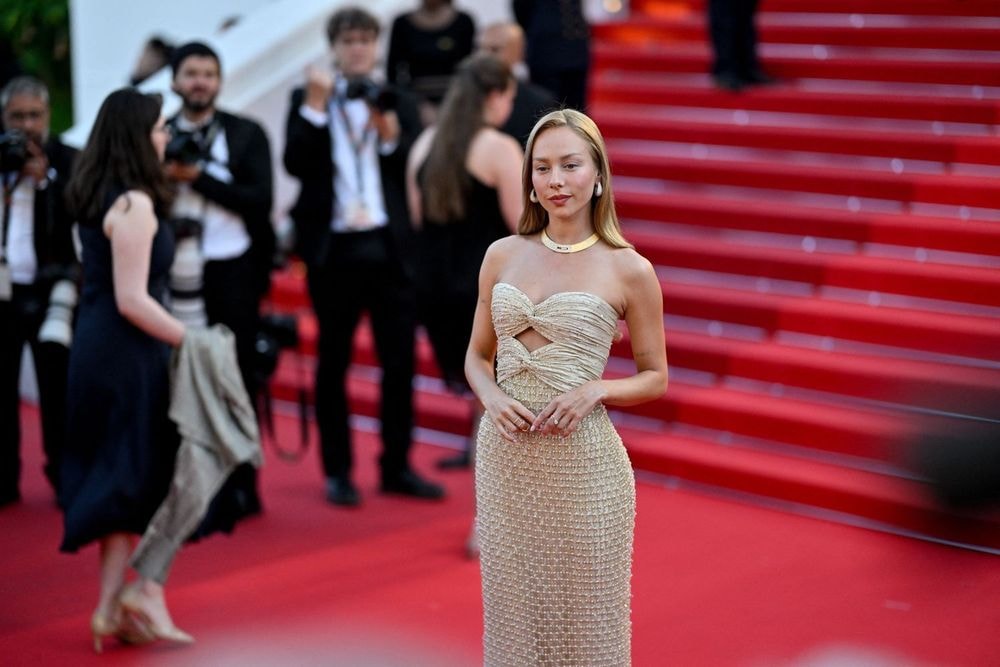 Ester Exposito au plumard avec une star des Marseillais VS le reste du monde : "Le soir-même, j'ai perdu ma veste avec ma carte bleue et mes clefs"