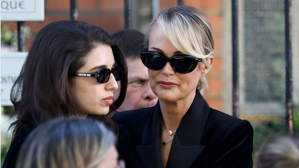 Obsèques de Nadia Farès : Laeticia Hallyday, Samuel Le Bihan, Gad Elmaleh… de nombreuses personnalités réunies pour un ultime hommage à Paris