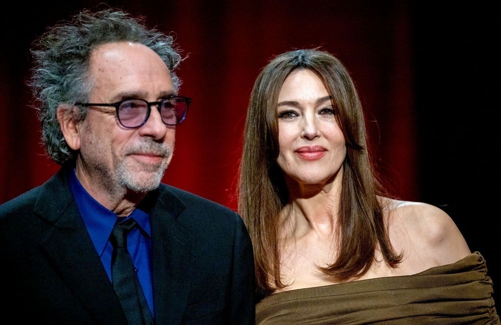 Monica Bellucci fait de Tim Burton sa priorité : « Mon couple en premier, le travail ensuite »