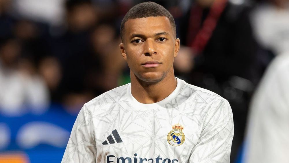 “Je ne suis pas amoureux d’une femme” : Kylian Mbappé (26 ans) en couple avec une transgenre ? La rumeur se confirme