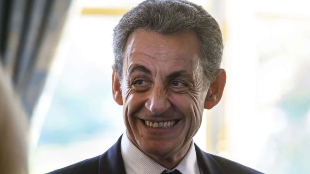 Nicolas Sarkozy : ses photos torse nu en Guadeloupe ne passent pas inaperçues