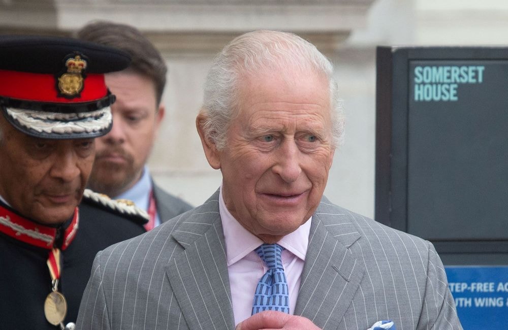 Charles III : ce cliché inédit aux côtés d'Elisabeth II dévoilé pour la fête des mères