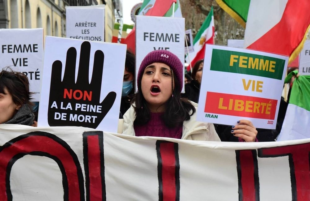 En Iran, la participation de femmes non voilées à un marathon entraîne des arrestations