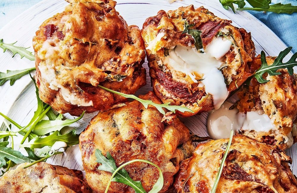 Je suis journaliste cuisine et voici mes 3 recettes préférées de muffins salés pour des apéros