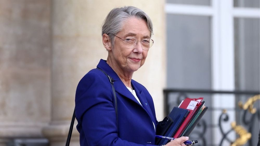 En voyage à Mayotte, Elisabeth Borne sans détour sur ses habitants : "Je suis là pour leur dire qu'ils sont…"