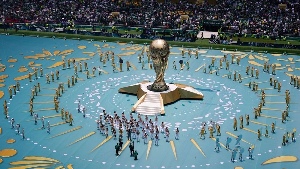 Coupe du Monde 2026 : "Que la fête commence", Shakira, Burna Boy et Salma Hayek explosent la scène de la cérémonie d'ouverture