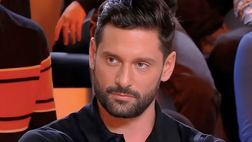 Hugo Manos (36 ans) en plein ébat dans l'avion avec un steward : "J'ai senti qu'il...