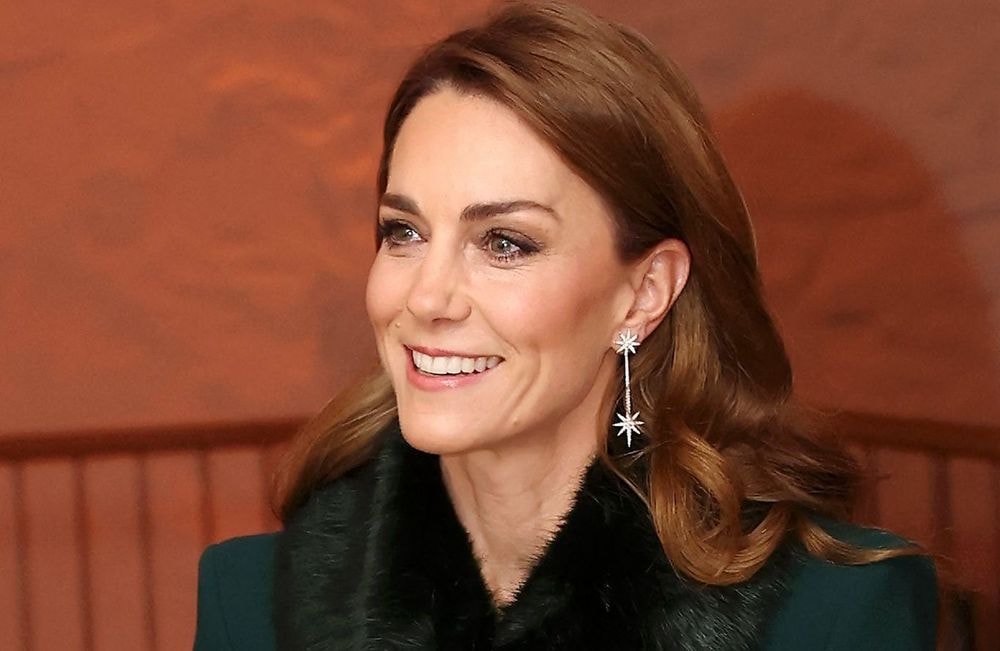Kate Middleton troque ses bijoux précieux pour des boucles d’oreilles accessibles