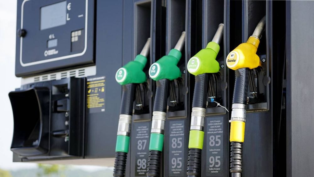 Hausse des prix de l'essence : une association demande un plafonnement à 1,50 euro le litre