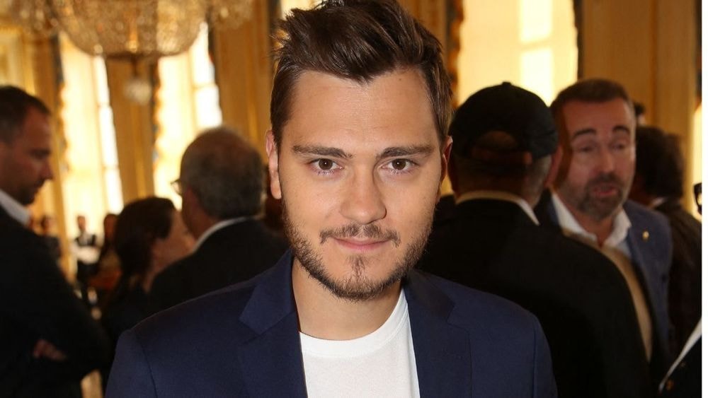 Jeff Panacloc annonce la naissance de son fils, son troisième enfant, né à la maison : "Mon amour, tu es venu au monde"