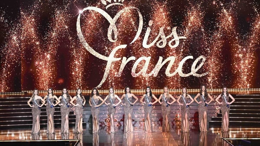 Les deux favorites éliminées du Top 12 : scandale chez les fans de Miss France !