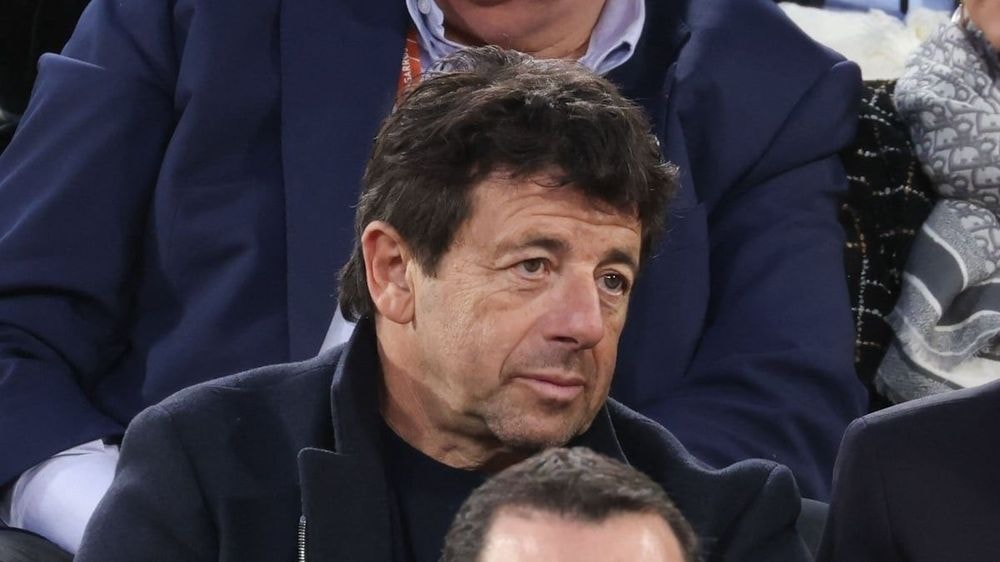 "Dès qu’il arrivait, il se plaignait" : Patrick Bruel au théâtre, les coulisses tendues de ses dernières représentations racontées sans détour