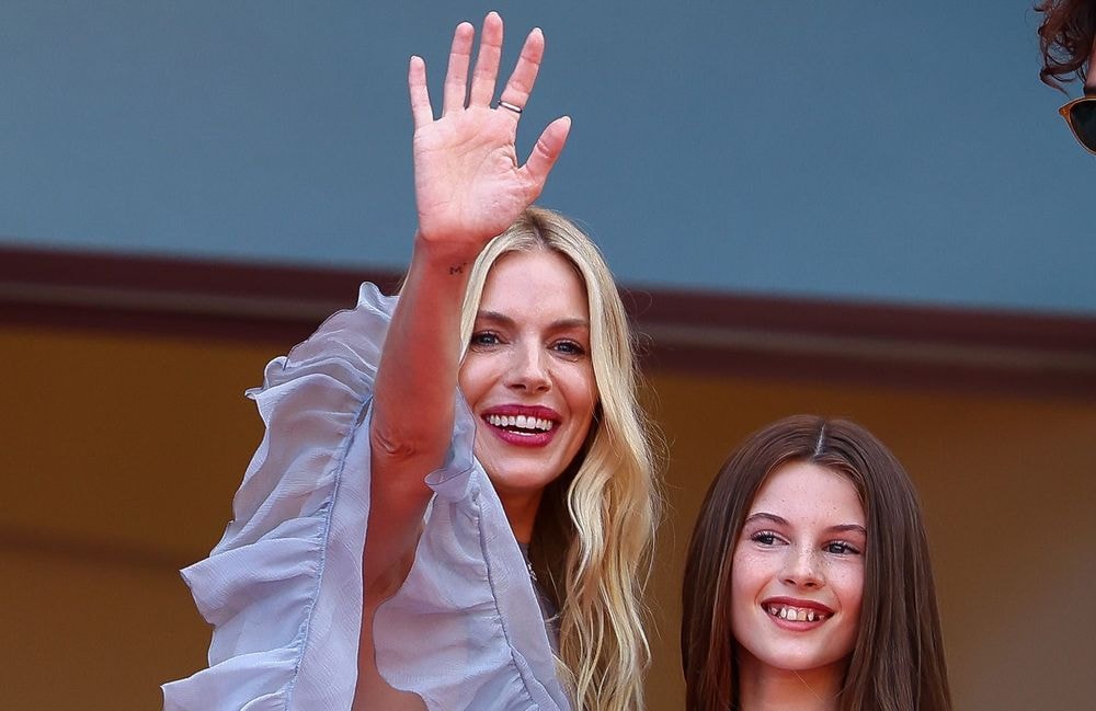 Pour Sienna Miller, sa fille Marlowe est « un petit monstre de la mode »