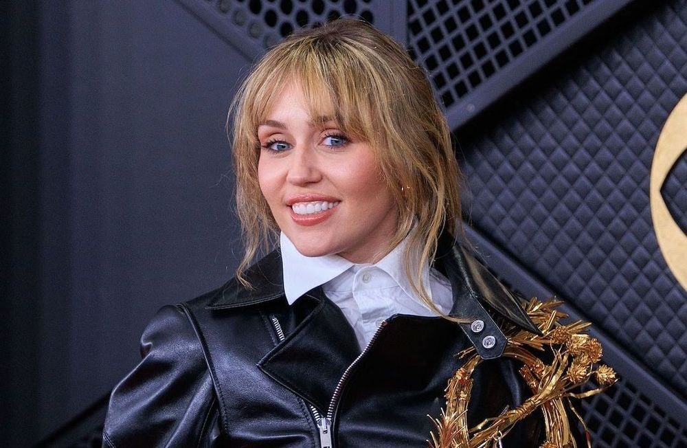Miley Cyrus réalise l’un de ses « rêves personnels » en recevant sa propre Barbie