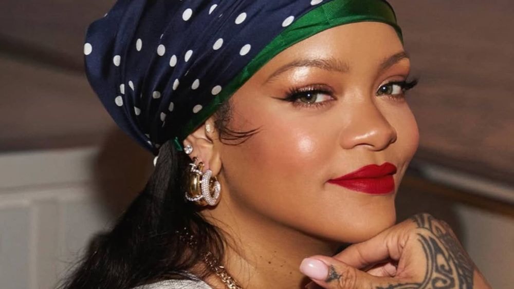 Rihanna : maman pour la troisième fois, première apparition depuis la naissance de sa fille !