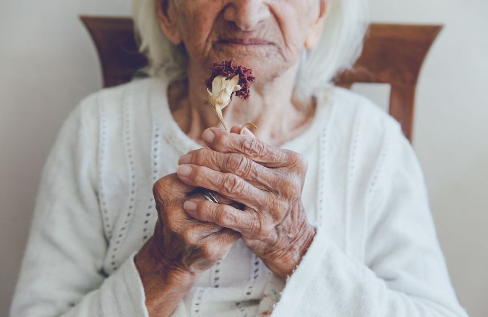 Genre, département, métier... Quel est le profil des supercentenaires ?