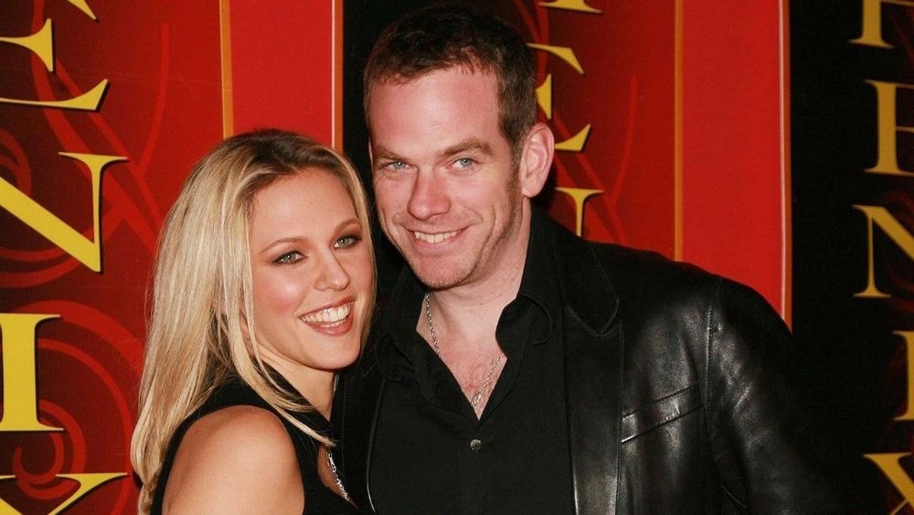 Des années après leur rupture, Lorie révèle la face cachée de Garou : "Il fume, il boit, il sort"