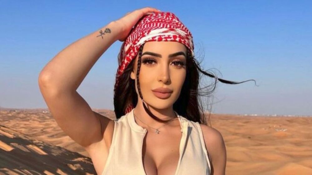 Léa Mary se livre sans filtre sur la chirurgie ratée de ses fesses