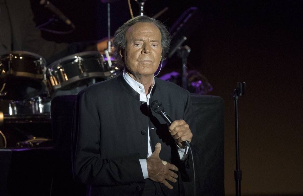 Pourquoi la plainte pour agressions sexuelles contre le chanteur a (déjà) été classée sans suite ?