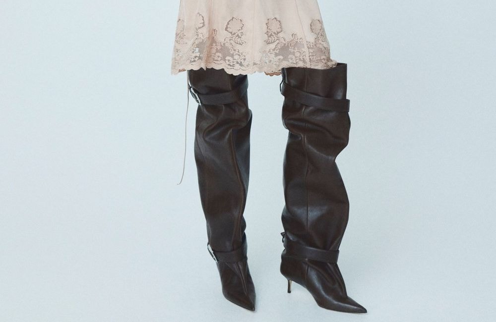 Ces bottes maxi et audacieuses signent la nouvelle tendance phare de l'automne