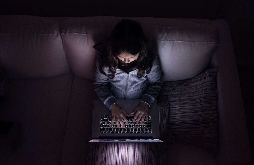 « Cet homme est toujours actif » : le témoignage de Noémie, victime d'un pédocriminel sur Roblox