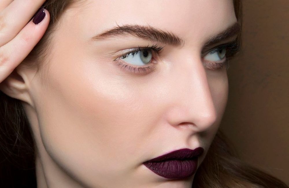 Italian Plum : la couleur de vernis qui sera sur tous les ongles cet hiver