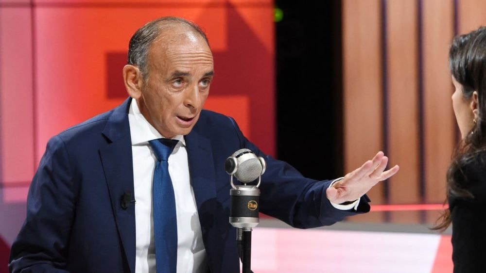 "On les combat" : Impôts, RN, Algérie... Éric Zemmour attaque sur tous les fronts face à Apolline de Malherbe