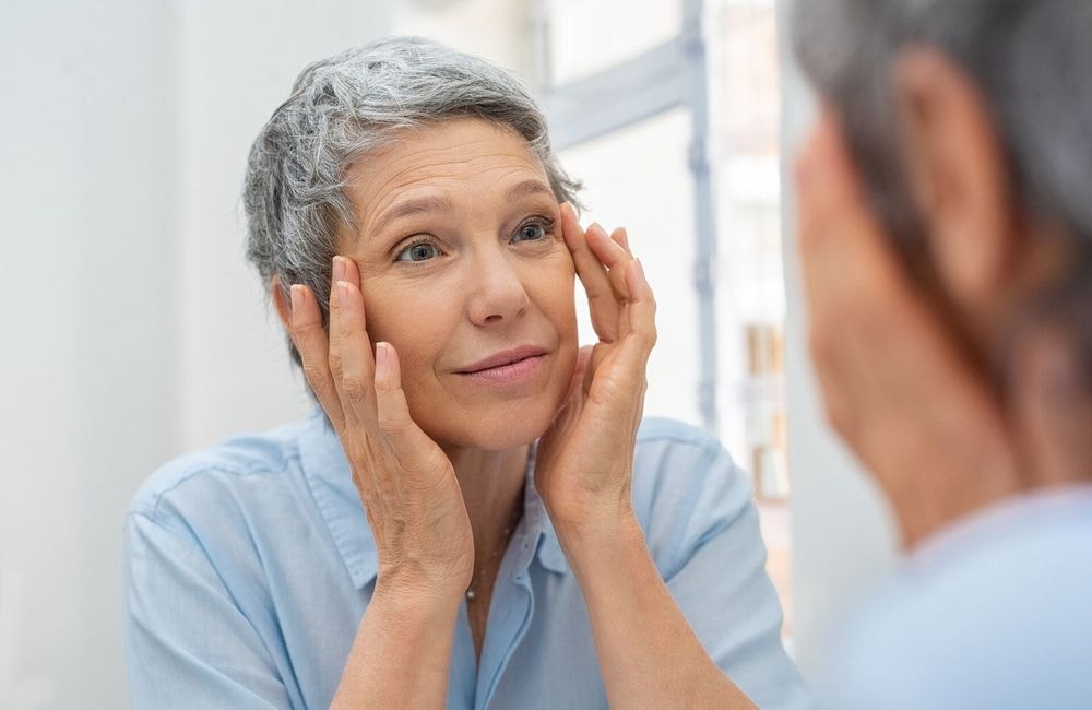 « Inutiles » : ce type de crèmes que les dermatologues déconseillent pour lutter contre les rides
