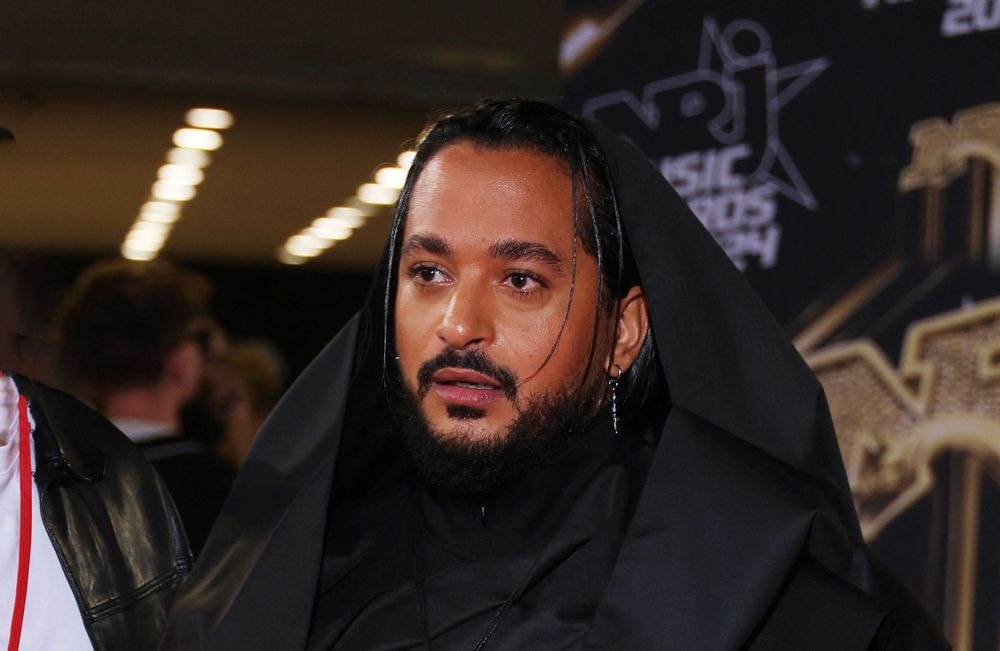 Slimane accusé de harcèlement sexuel : il fond en larmes aux NRJ Music Awards