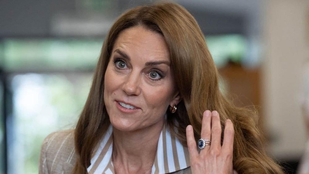 Kate Middleton dans l'embarras : son frère tout nu sur un site gay, les photos mettent la monarchie mal à l’aise