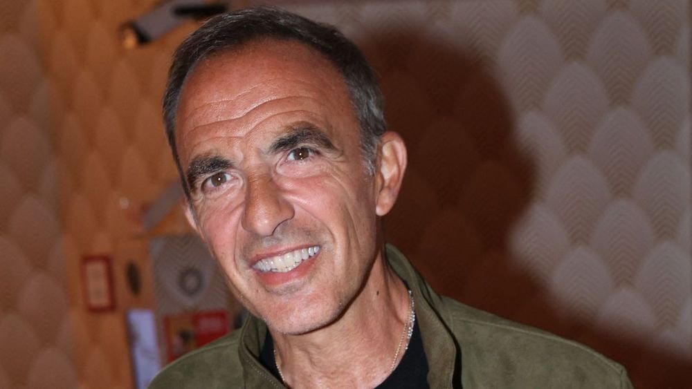 Nikos Aliagas (56 ans) parle ouvertement de sa fin de vie : "Ce n’est pas un sujet tabou"
