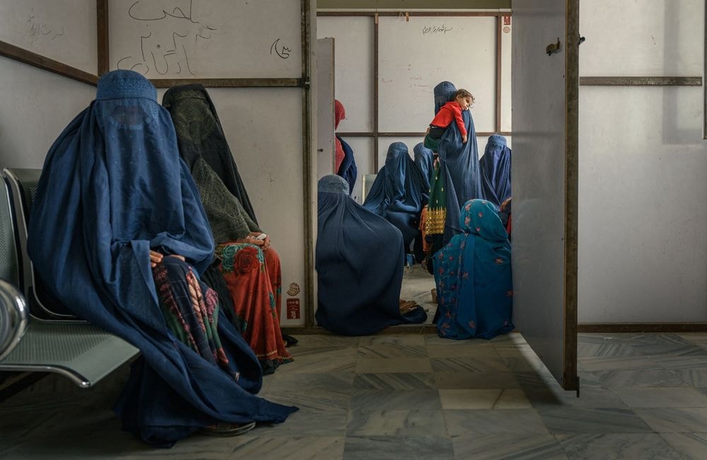 L'édito de ELLE : après la sanction de la Cour pénale internationale, qui pour sauver les Afghanes ?