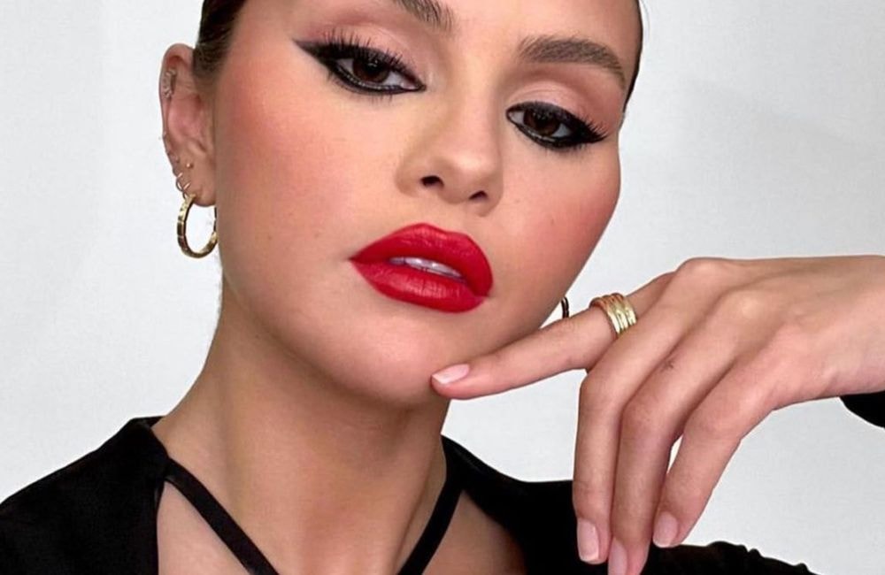 Bubble Gum Disco : la nouvelle manucure de Selena Gomez s'annonce comme un must de l'été